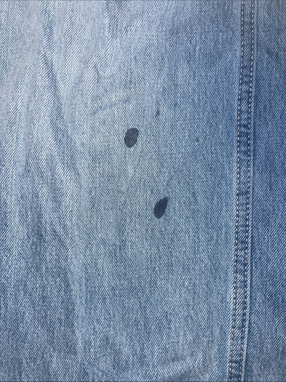 Hollister Low-Rise Baggy Jeans - Light Wash Denim with Embroidery - Picture 8 of 8